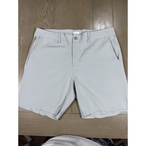 tasc Performance‎ Tailored Shorts Mens Size 33 Light Gray Bamboo Stretch Golf 7"